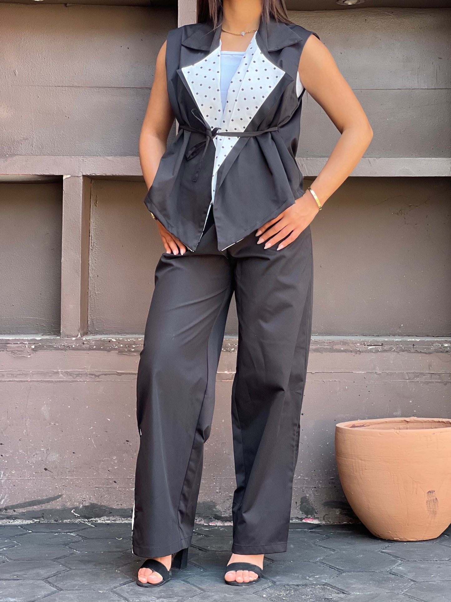 Striped Collar Vest Set in Black
