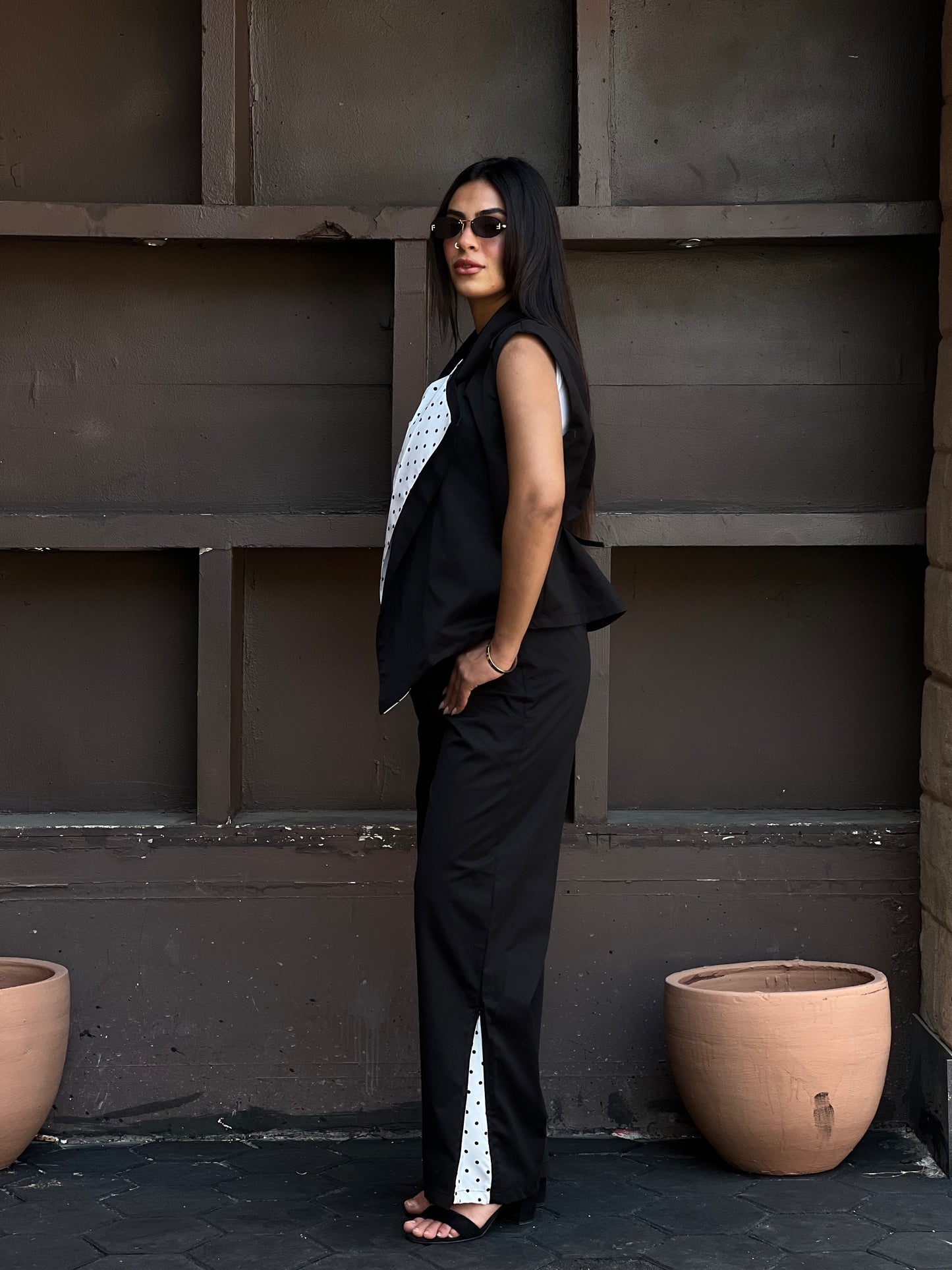 Striped Collar Vest Set in Black