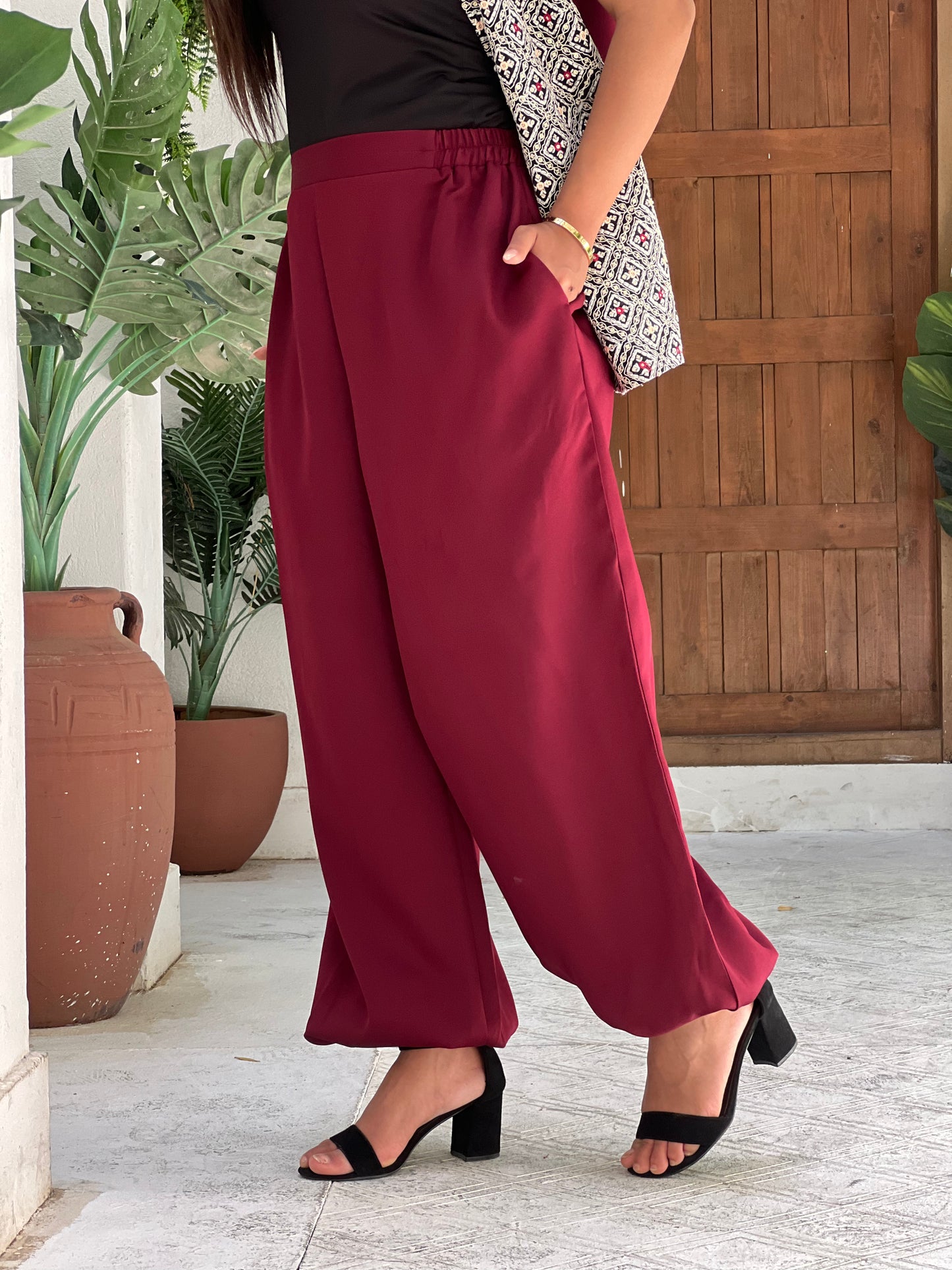 Jasmine Vest Set in Maroon