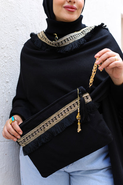 Dizzy black long poncho