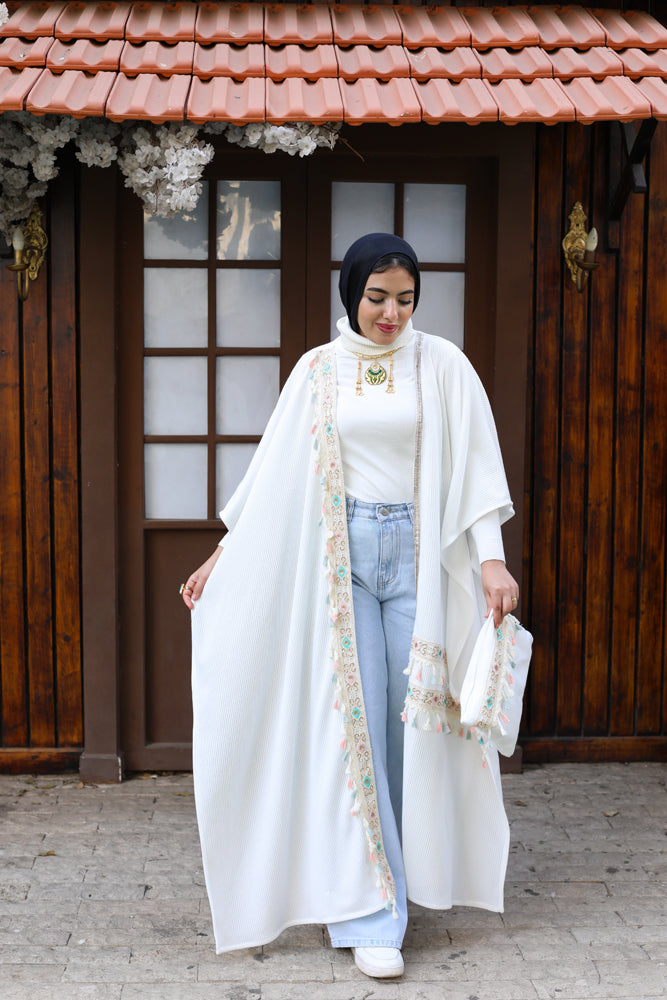 Farfasha White Long poncho