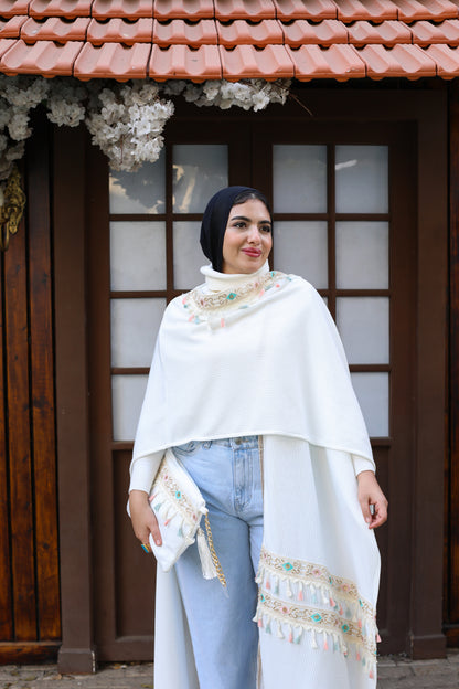 Farfasha White Long poncho